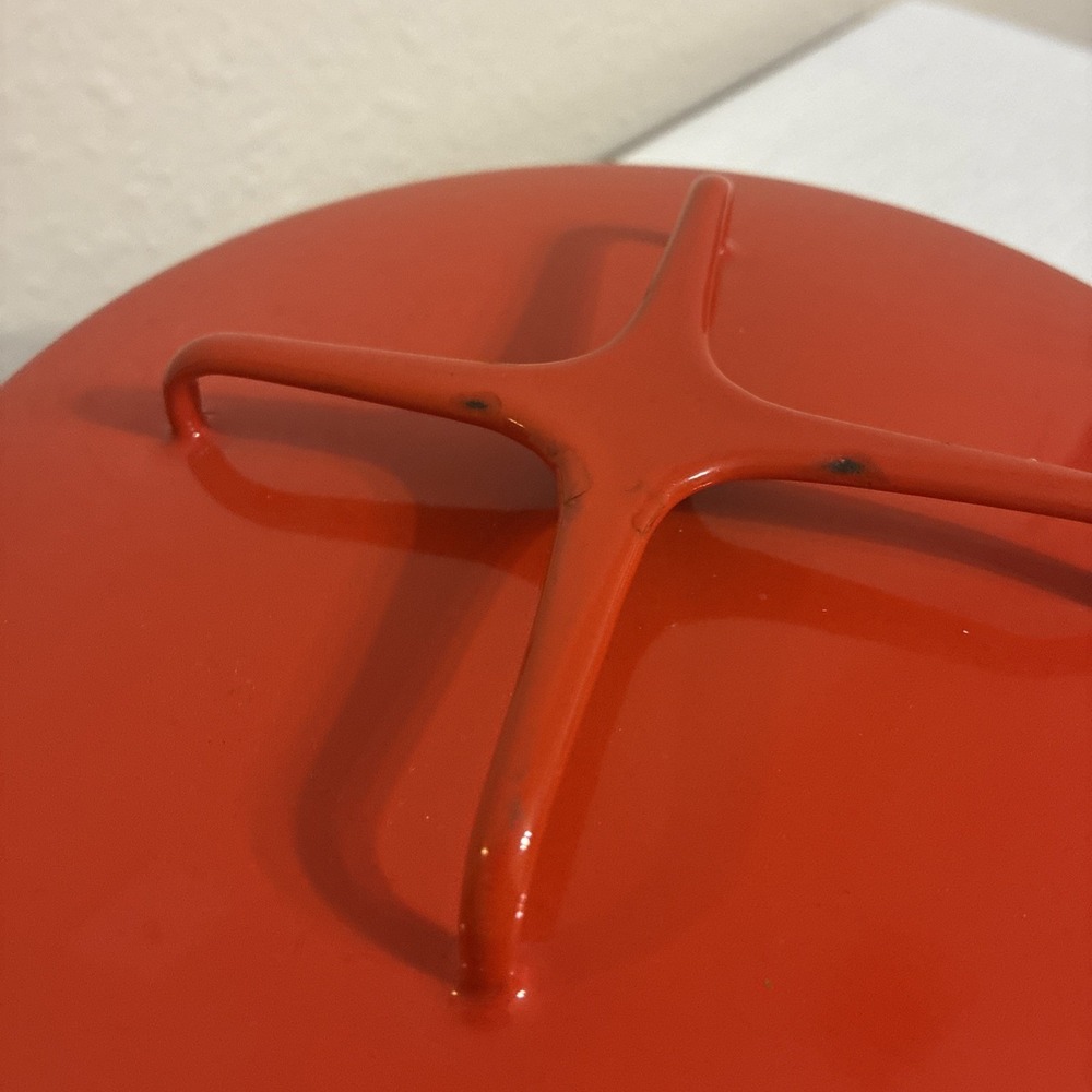 Vintage MCM Dansk 2 QT Red Enamel Kobenstyle Dutch Oven Pot With Trivet Lid - Picture 7 of 14